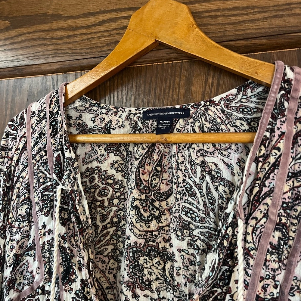 American eagle patterned blouse - Picture 2 of 2